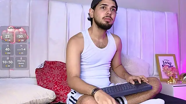 Samir bear online show from 11, 11, 2025