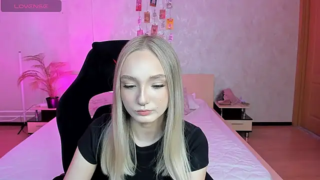 Snapshot of Cheryl__Brown chatting on 15, 3, 2025 Cheryl Brown online show from 15, 3, 2025