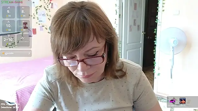 Snapshot of Miss_Moren chatting on 24, 7, 2026 Miss Moren online show from 24, 7, 2026