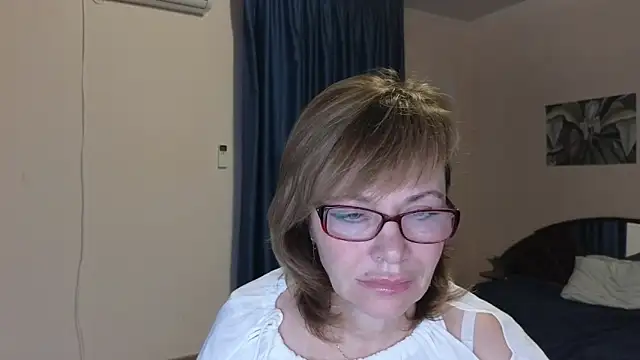 Miss Moren online show from 25, 11, 2025