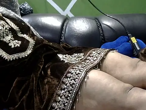 Housewife12 online show from 18, 1, 2026