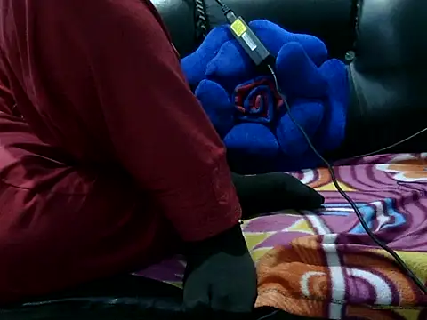 Housewife12 online show from 18, 12, 2025