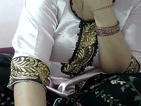 Housewife12 online show from 22, 12, 2025