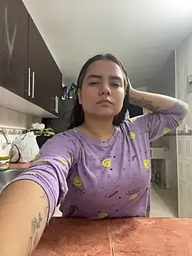 Snapshot of Ema_kraus chatting on 28, 2, 2026 Ema kraus online show from 28, 2, 2026