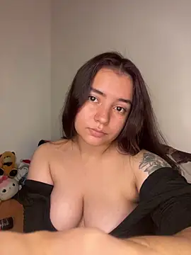 Snapshot of Ema_kraus chatting on 12, 2, 2026 Ema kraus online show from 12, 2, 2026