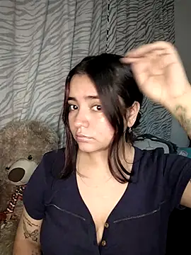 Snapshot of Ema_kraus chatting on 1, 2, 2025 Ema kraus online show from 1, 2, 2025