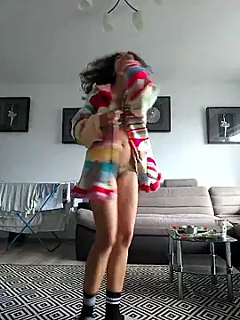 naughty69curls online show from 6, 11, 2025