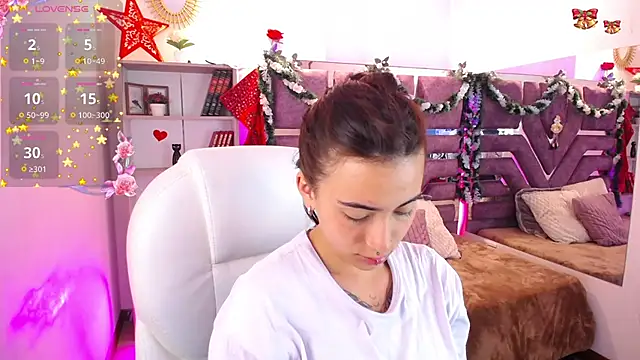 Camilaa1   online show from 18, 12, 2024