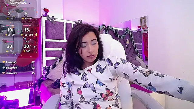 Camilaa1   online show from 22, 12, 2024