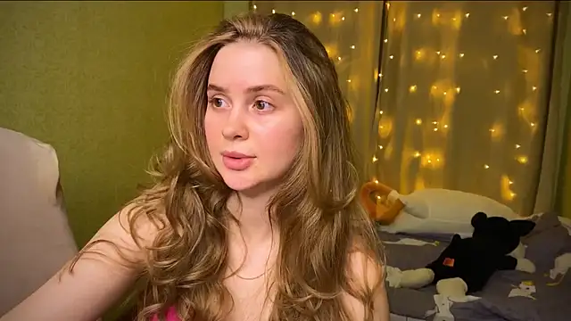 IlonaMurf online show from 18, 2, 2025