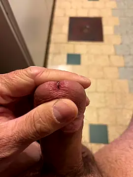 Snapshot of mikiss789 chatting on 23, 10, 2025 mikiss789 online show from 23, 10, 2025