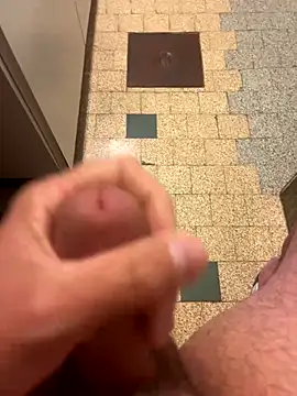 Snapshot of mikiss789 chatting on 20, 9, 2025 mikiss789 online show from 20, 9, 2025