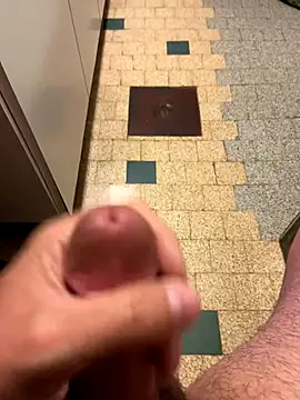 Snapshot of mikiss789 chatting on 14, 10, 2025 mikiss789 online show from 14, 10, 2025