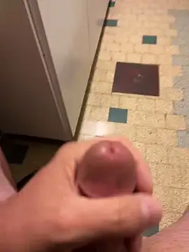 Snapshot of mikiss789 chatting on 25, 10, 2025 mikiss789 online show from 25, 10, 2025