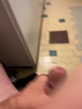 Snapshot of mikiss789 chatting on 15, 11, 2025 mikiss789 online show from 15, 11, 2025