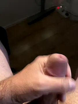 Snapshot of mikiss789 chatting on 21, 10, 2025 mikiss789 online show from 21, 10, 2025