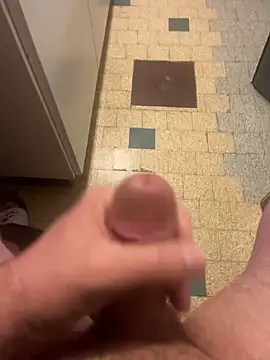 Snapshot of mikiss789 chatting on 4, 2, 2026 mikiss789 online show from 4, 2, 2026