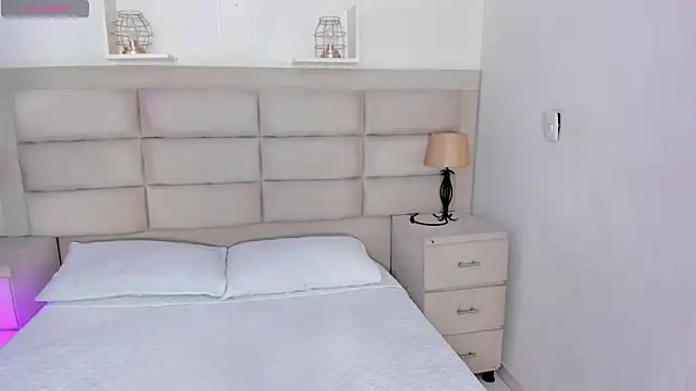 RoseCassie online show from 11, 10, 2025