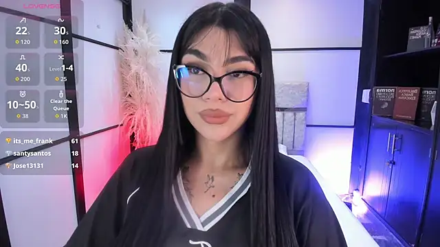 RoseCassie online show from 16, 12, 2025