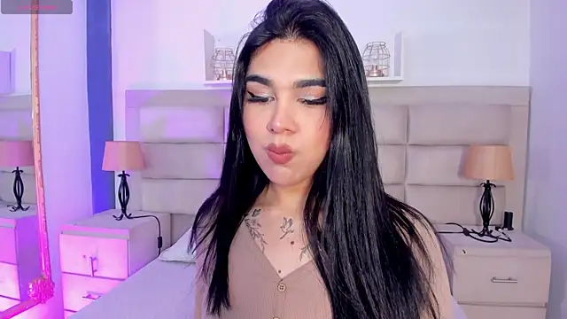 RoseCassie online show from 6, 10, 2025