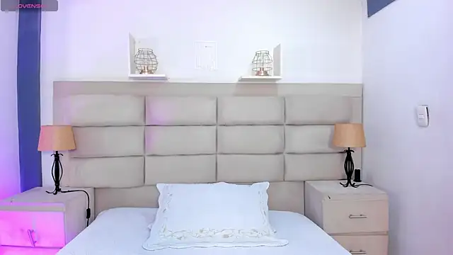 RoseCassie online show from 2, 10, 2025