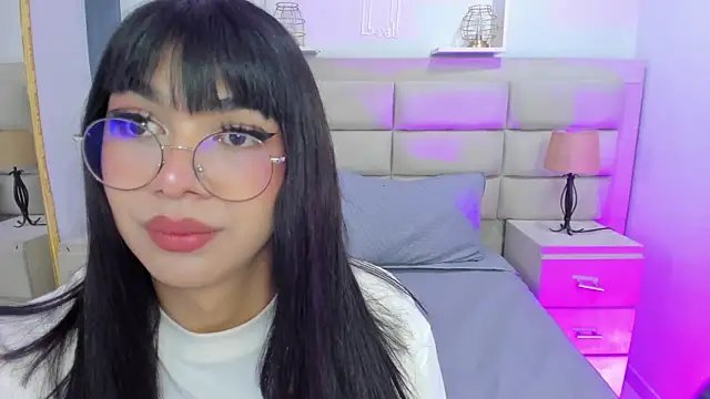 RoseCassie online show from 13, 3, 2025