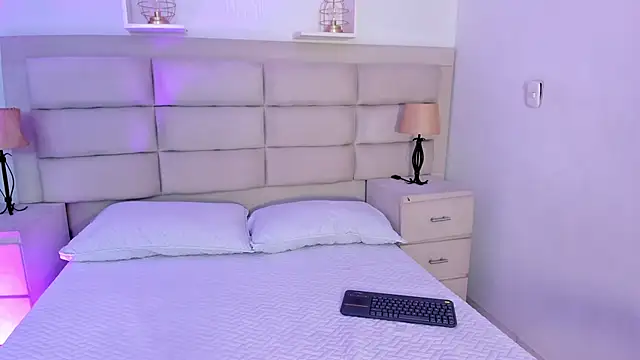 RoseCassie online show from 29, 10, 2025