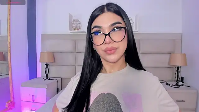 RoseCassie online show from 5, 10, 2025