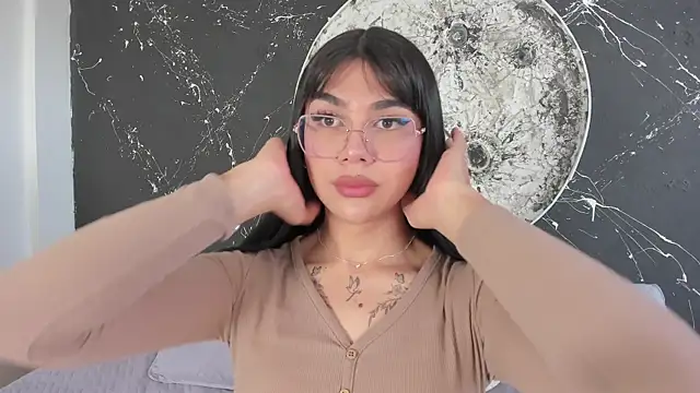 RoseCassie online show from 18, 11, 2025