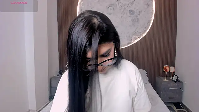 RoseCassie online show from 10, 4, 2026