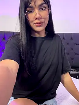 RoseCassie online show from 7, 11, 2025