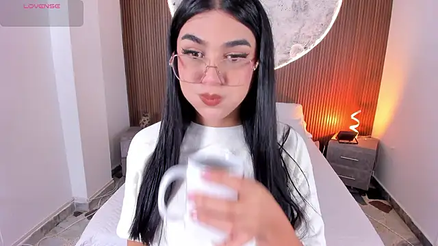 RoseCassie online show from 2, 2, 2026