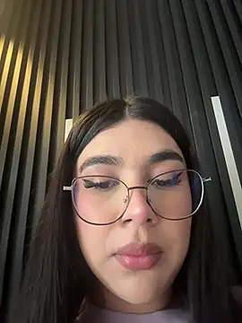 RoseCassie online show from 10, 7, 2026