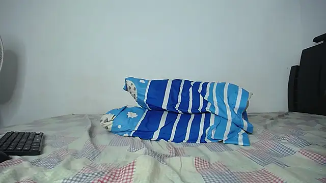 xoxo 06 online show from 1, 3, 2025