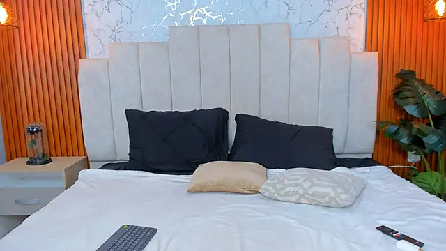 AinaraJimenez online show from 18, 3, 2025