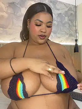 Snapshot of AinaraJimenez chatting on 7, 7, 2026 AinaraJimenez online show from 7, 7, 2026