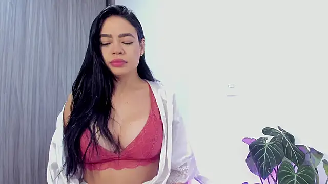 Sara Leblanc online show from 25, 2, 2025