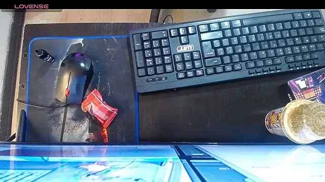 Snapshot of mia_collens chatting on 6, 3, 2025 mia collens online show from 6, 3, 2025