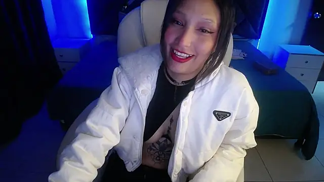 Snapshot of mia_collens chatting on 27, 2, 2025 mia collens online show from 27, 2, 2025