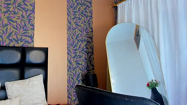 hinata itachi online show from 15, 11, 2025