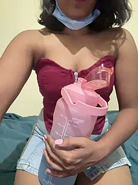 priyadevi17 online show from 13, 3, 2025