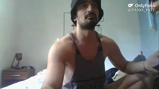 Snapshot of italianbighorse22 chatting on 20, 10, 2025 italianbighorse22 online show from 20, 10, 2025