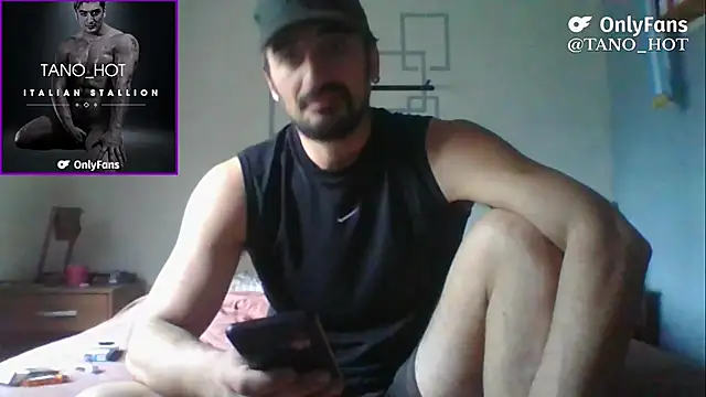 Snapshot of italianbighorse22 chatting on 15, 10, 2025 italianbighorse22 online show from 15, 10, 2025