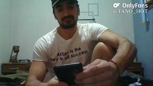 Snapshot of italianbighorse22 chatting on 12, 10, 2025 italianbighorse22 online show from 12, 10, 2025