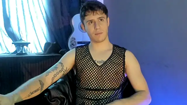 Snapshot of Antonello_Vannucci chatting on 24, 11, 2025 Antonello Vannucci online show from 24, 11, 2025