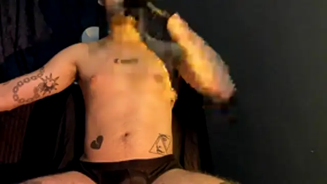 Snapshot of Antonello_Vannucci chatting on 31, 10, 2025 Antonello Vannucci online show from 31, 10, 2025