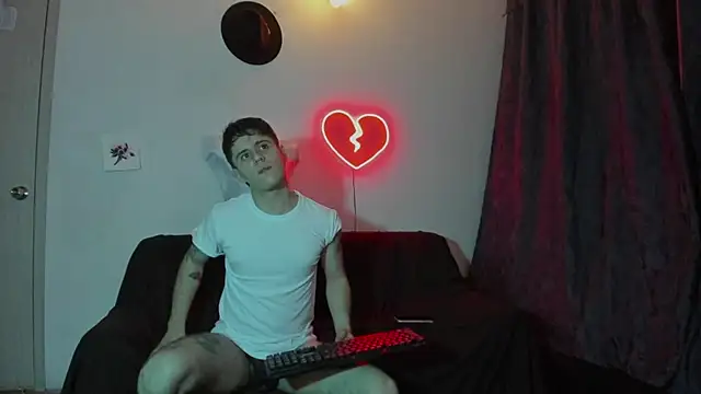 Snapshot of Antonello_Vannucci chatting on 24, 12, 2024 Antonello Vannucci online show from 24, 12, 2024