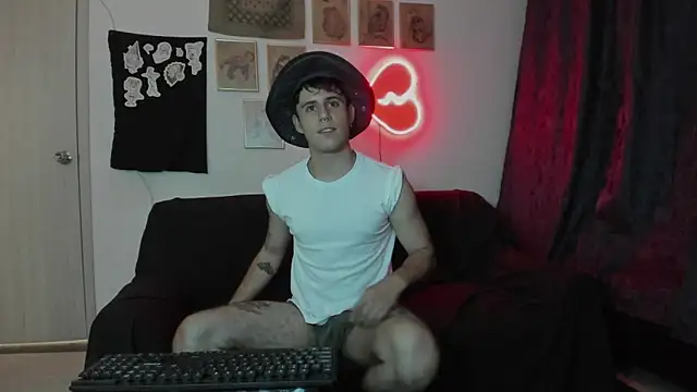 Snapshot of Antonello_Vannucci chatting on 10, 1, 2025 Antonello Vannucci online show from 10, 1, 2025