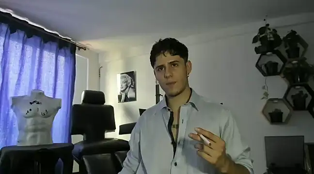 Snapshot of Antonello_Vannucci chatting on 14, 3, 2025 Antonello Vannucci online show from 14, 3, 2025