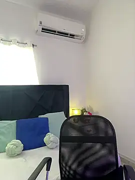 Lily Woodz online show from 20, 3, 2026